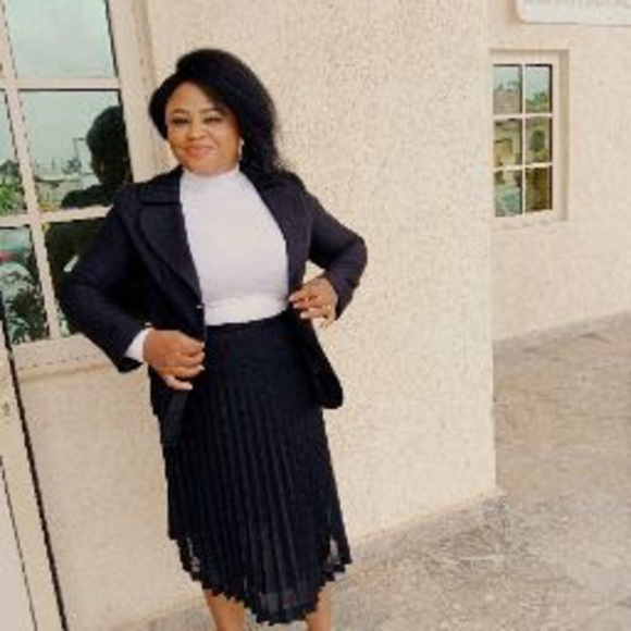 Meet your Posher, Oluwaseun - Picture 1 of 1